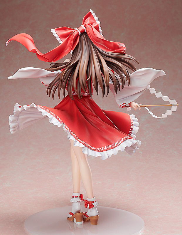 Touhou Project 1/4 Scale Pre-Painted Figure: Reimu Hakurei [GSC Online Shop Exclusive Ver.] image 6