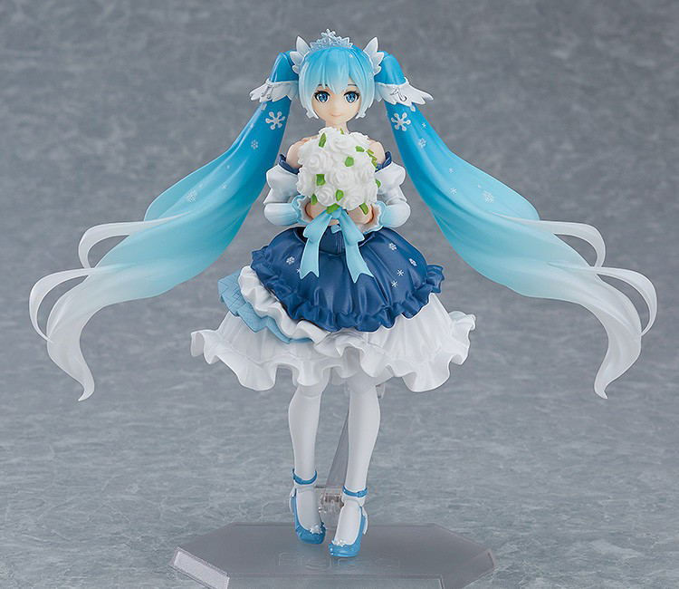 figma EX-054 Character Vocal Series 01 Hatsune Miku: Snow Miku Snow Princess Ver. image 5