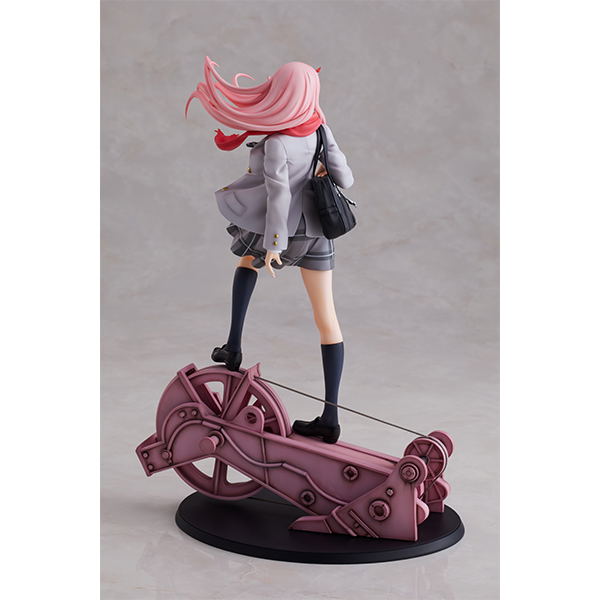 Darling in the FranXX 1/7 Scale Pre-Painted Figure: Zero Two Uniform Ver. image 10