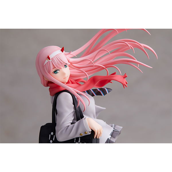 Darling in the FranXX 1/7 Scale Pre-Painted Figure: Zero Two Uniform Ver. image 4