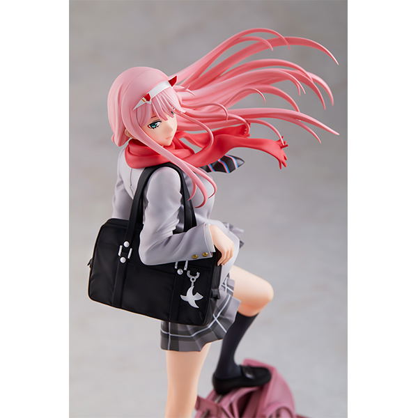 Darling in the FranXX 1/7 Scale Pre-Painted Figure: Zero Two Uniform Ver. image 6