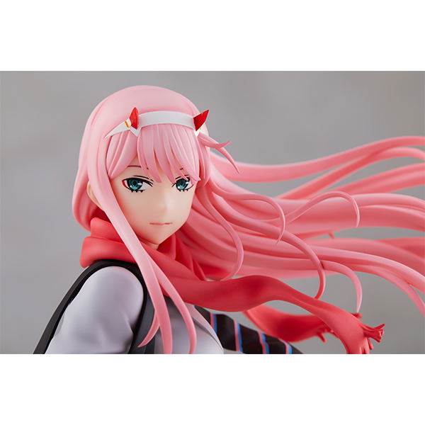 Darling in the FranXX 1/7 Scale Pre-Painted Figure: Zero Two Uniform Ver. image 8
