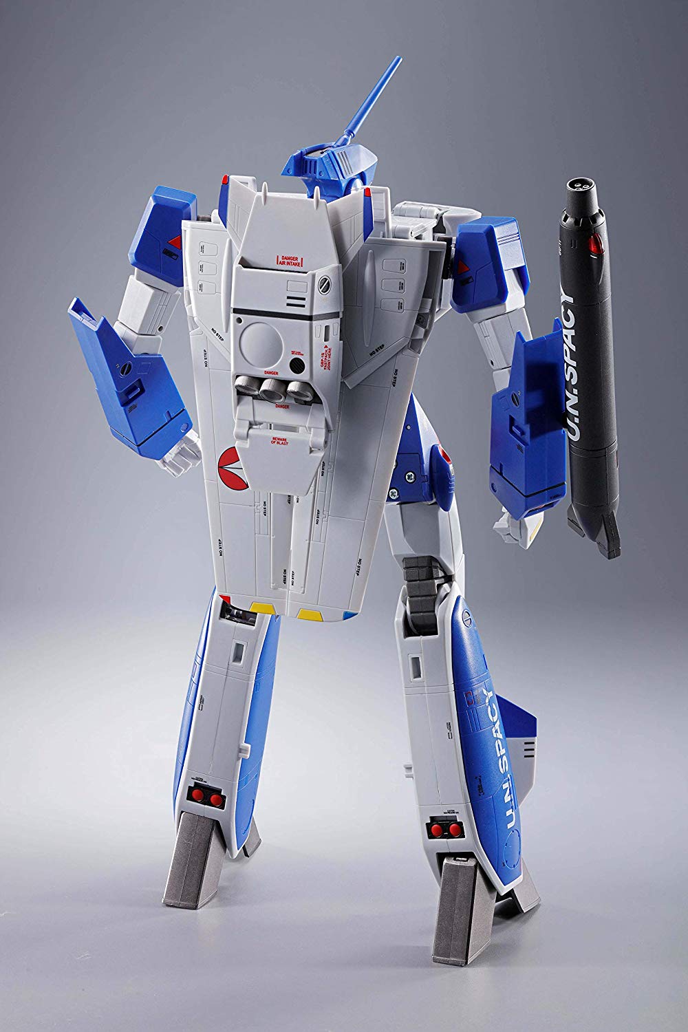 DX Chogokin Macross Delta: VF-1A Valkyrie (Maximilian Jenius Custom)