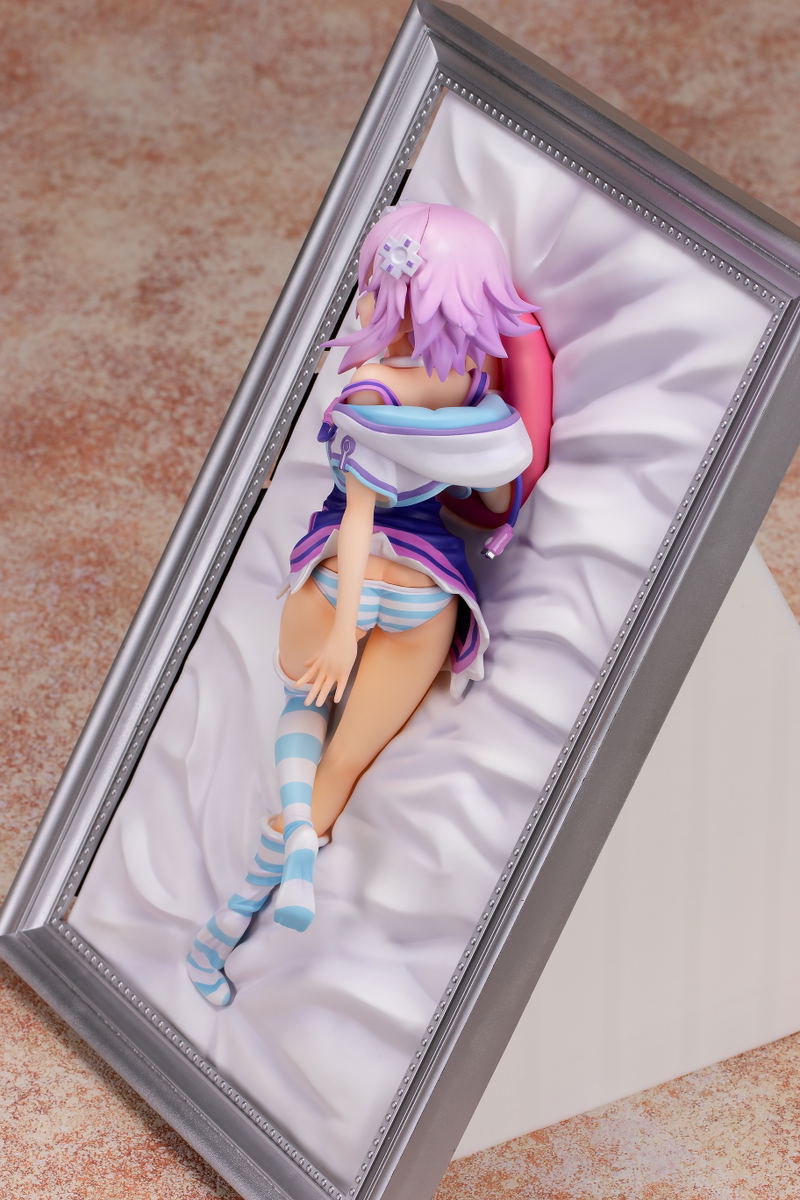Hyperdimension Neptunia The Animation 1/7 Scale Pre-Painted Figure: Neptune Nesoberi Ver. image 4