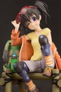 Yama no Susume 3rd Season 1/7 Scale Pre-Painted Figure: Hinata (Autumn Hike) thumbnail 4