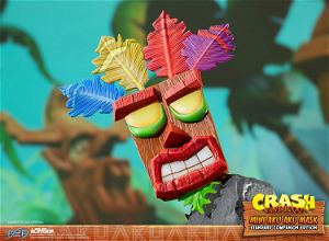 Crash Bandicoot Statue: Mini Aku Aku Mask Standard Companion Edition