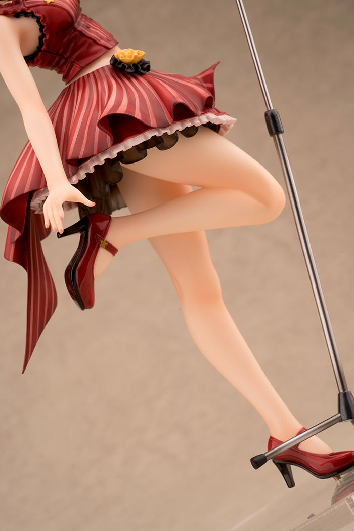 Ultraman 1/7 Scale Pre-Painted Figure: Rena Sayama image 6