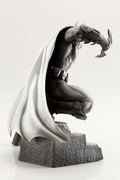 ARTFX+ DC Universe 1/10 Scale Pre-Painted Figure: Batman Arkham Series 10th Anniversary Limited Edition thumbnail 4