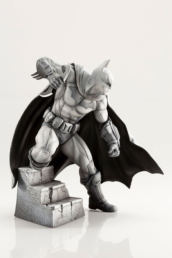 ARTFX+ DC Universe 1/10 Scale Pre-Painted Figure: Batman Arkham Series 10th Anniversary Limited Edition image 9