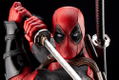 Marvel Universe 1/6 Scale Maximum Fine Art Statue: Deadpool thumbnail 11