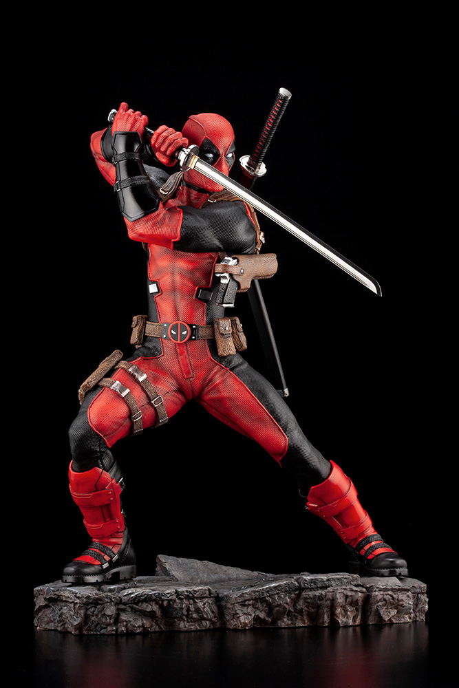Marvel Universe 1/6 Scale Maximum Fine Art Statue: Deadpool image 9