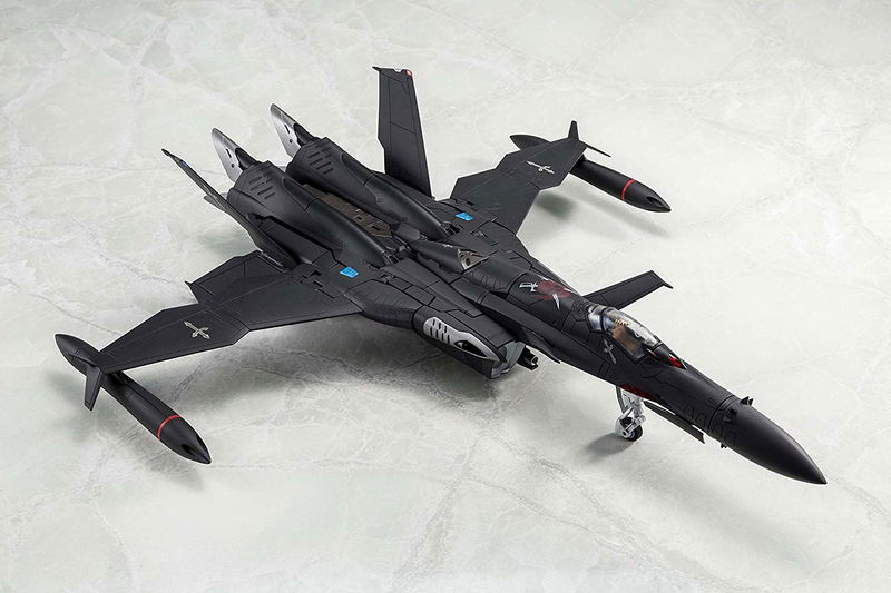 Mcross Zero 1/60 Scale: Perfect Trance  SV-51 Gamma Piloted by D.D. Ivanov Final Battle Ver. image 2