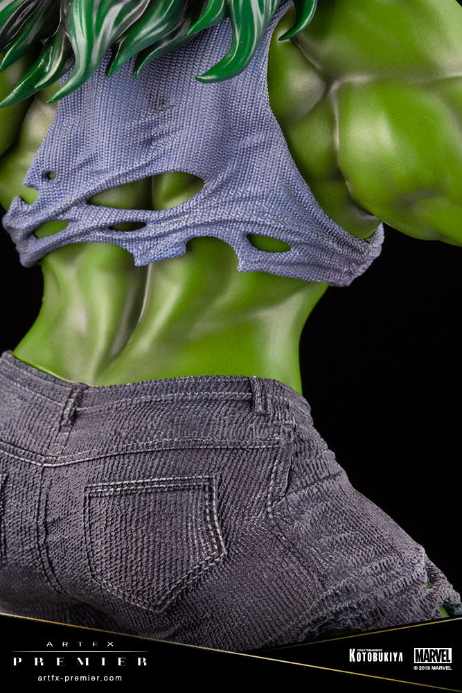 Artfx Premier Marvel Universe Avengers 1/10 Scale Pre-Painted Figure: She-Hulk image 13