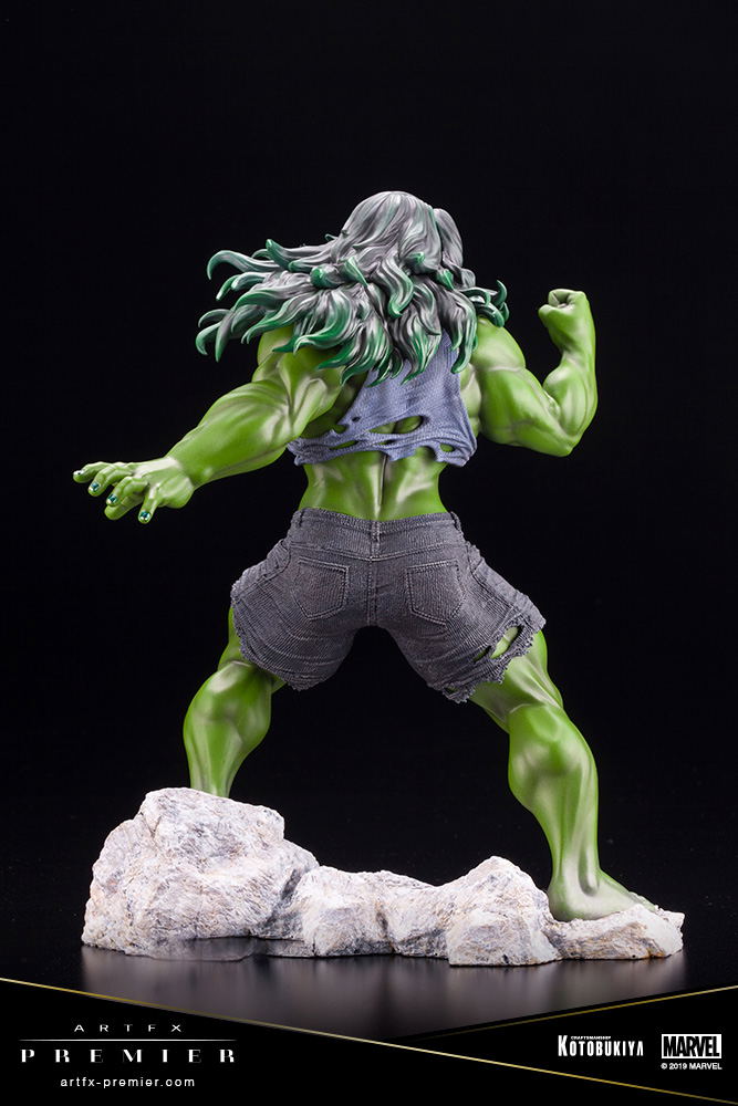Artfx Premier Marvel Universe Avengers 1/10 Scale Pre-Painted Figure: She-Hulk image 7