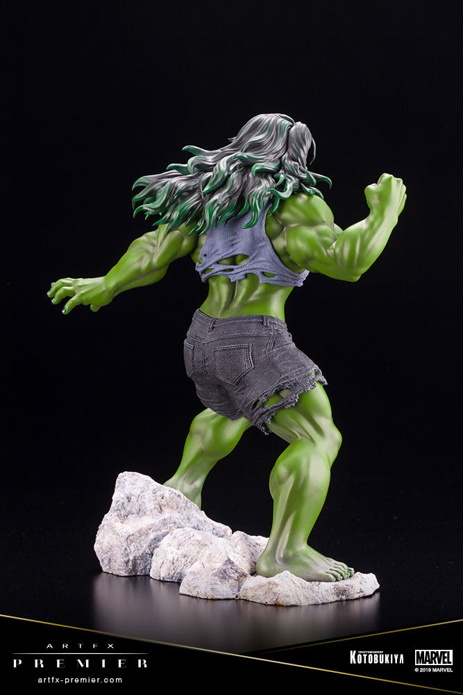 Artfx Premier Marvel Universe Avengers 1/10 Scale Pre-Painted Figure: She-Hulk image 8