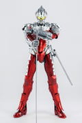 Ultraman 1/6 Scale Action Figure: Ultraman Suit Ver. 7 (Anime Version) thumbnail 11