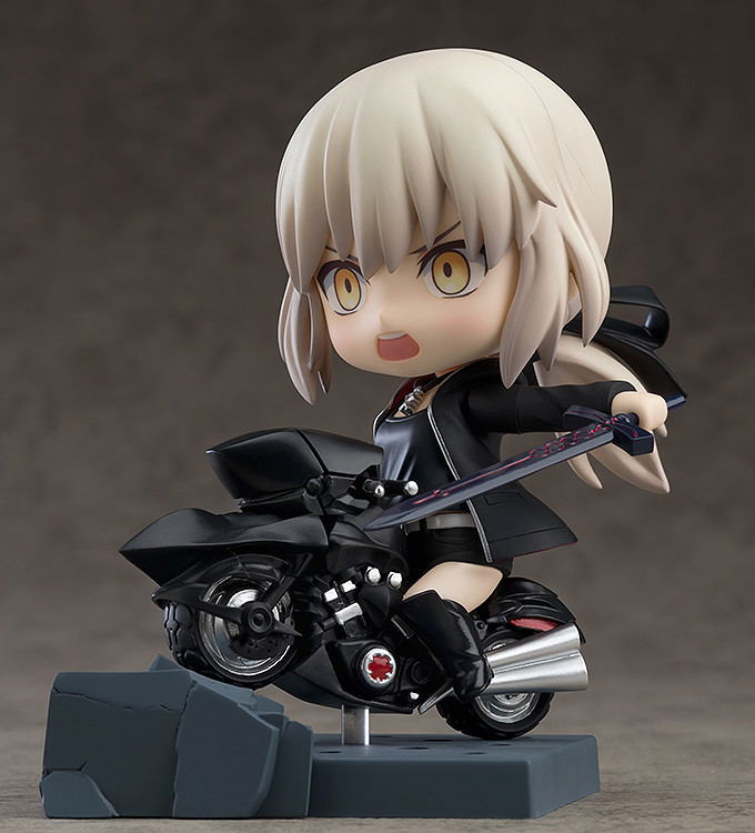 Nendoroid No. 1142-DX Fate/Grand Order: Saber/Altria Pendragon (Alter) Shinjuku Ver. & Cuirassier Noir image 3