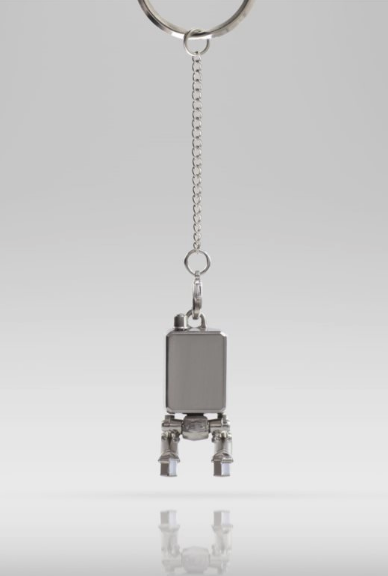 NieR:Automata Metal Key Chain Pod 042 image 1