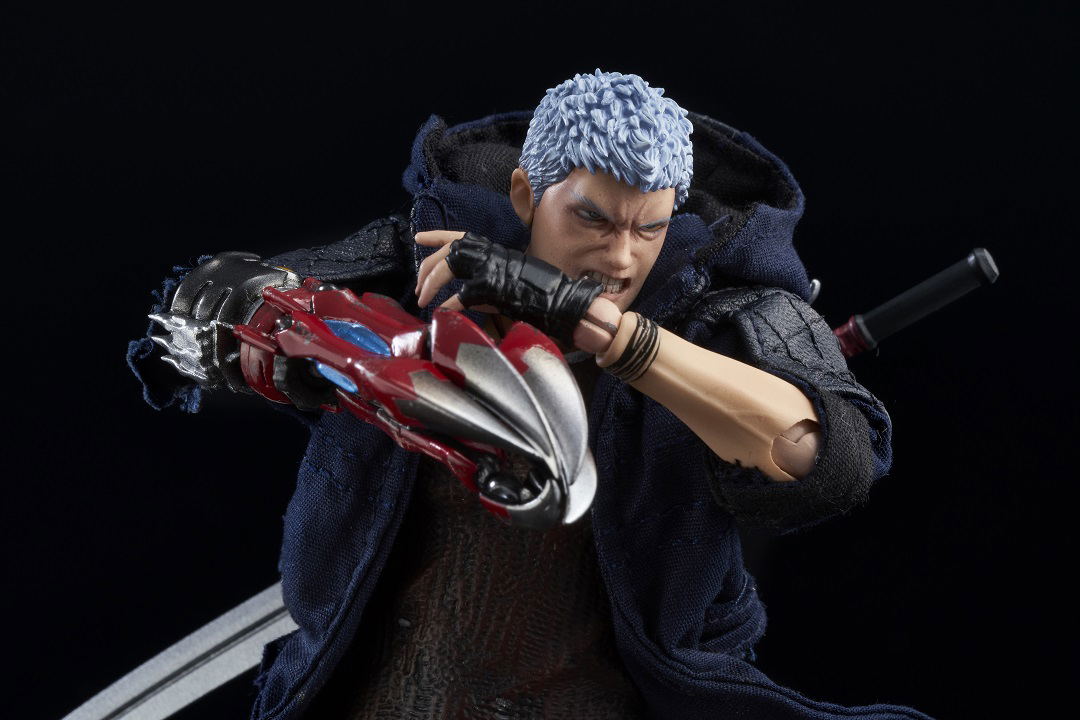 Devil May Cry 5 1/12 Scale Action Figure: Nero Deluxe Edition