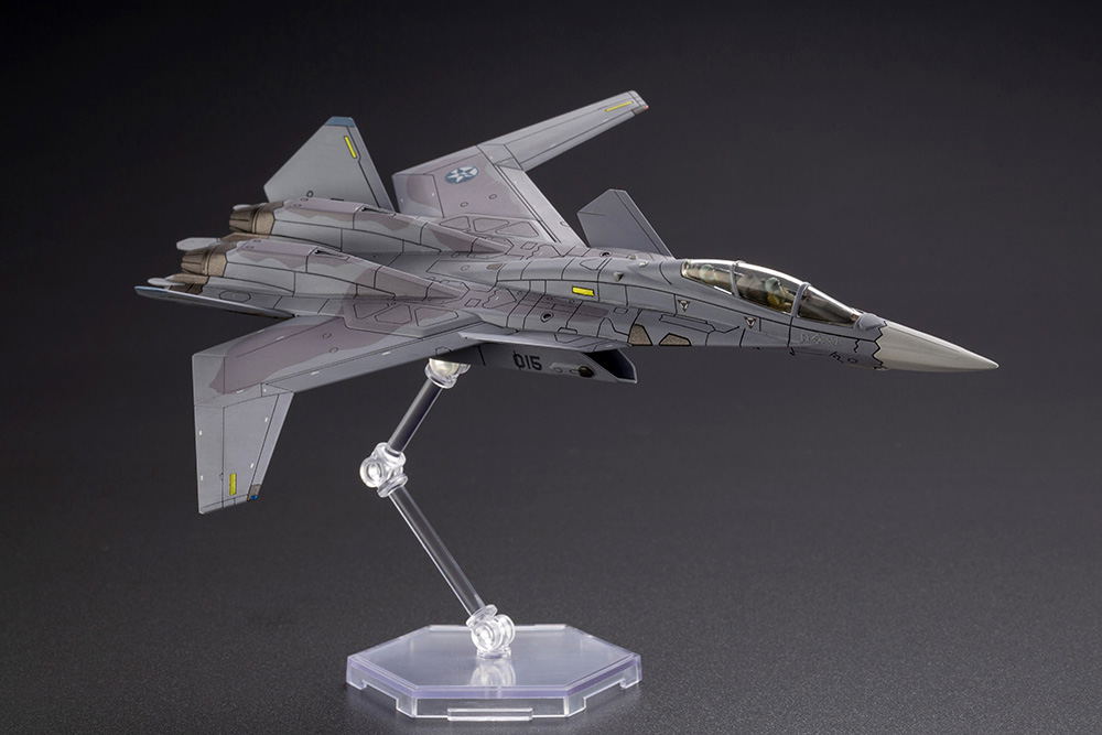 Ace Combat 7 Skies Unknown 1/144 Scale Model Kit: X-02S (For