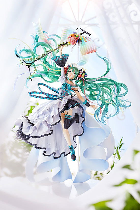 Character Vocal Series 01 Hatsune Miku 1/7 Scale Pre-Painted Figure: Hatsune Miku Memorial Dress Ver. image 4