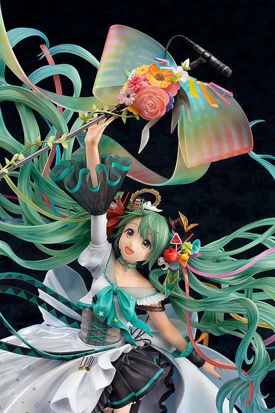 Character Vocal Series 01 Hatsune Miku 1/7 Scale Pre-Painted Figure: Hatsune Miku Memorial Dress Ver. [Good Smile Company Online Shop Limited Ver.] image 11