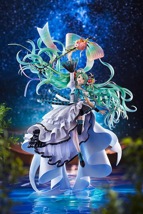 Character Vocal Series 01 Hatsune Miku 1/7 Scale Pre-Painted Figure: Hatsune Miku Memorial Dress Ver. [Good Smile Company Online Shop Limited Ver.] image 7