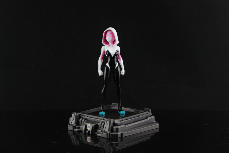 Super Hero Illuminate Gallery Collection Vol.2: Spider-Gwen image 2