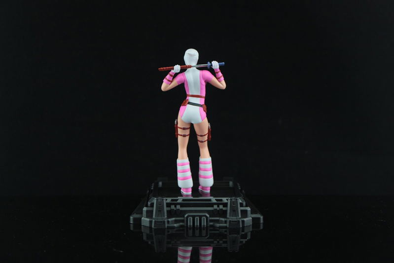 Super Hero Illuminate Gallery Collection Vol.2: Gwenpool image 5