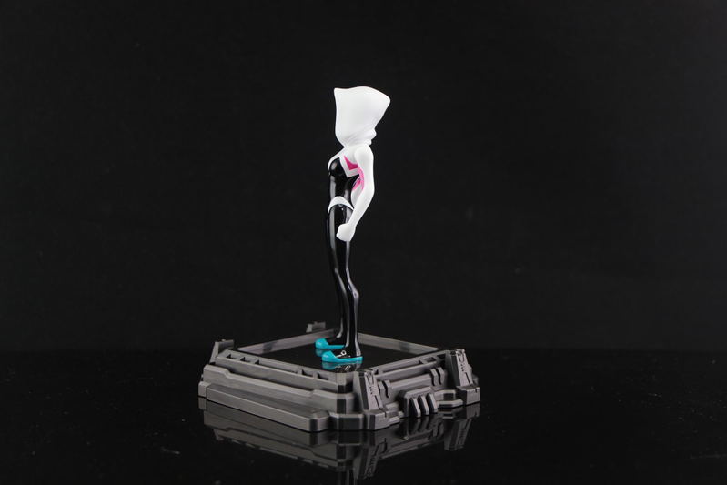 Super Hero Illuminate Gallery Collection Vol.2: Spider-Gwen image 4