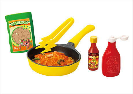 Pokemon Enjoy Cooking! Pikachu Kitchen (Set of 8 pieces) (Re-run) image 3