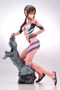 Rebuild of Evangelion 1/6 Scale Pre-Painted Figure: Makinami Mari Illustrious -Plug Suit Ver.- :RE thumbnail 3