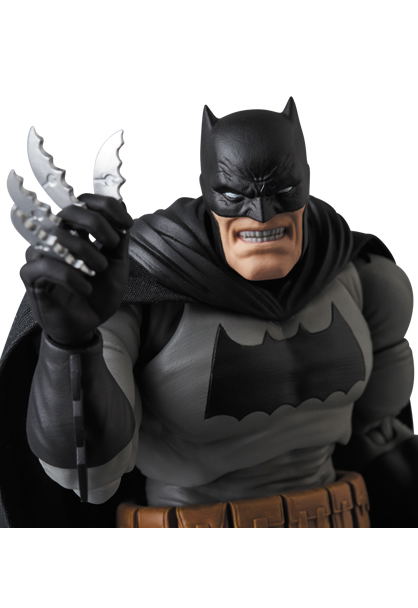 MAFEX Batman The Dark Knight Returns: Batman (The Dark Knight Returns) image 2