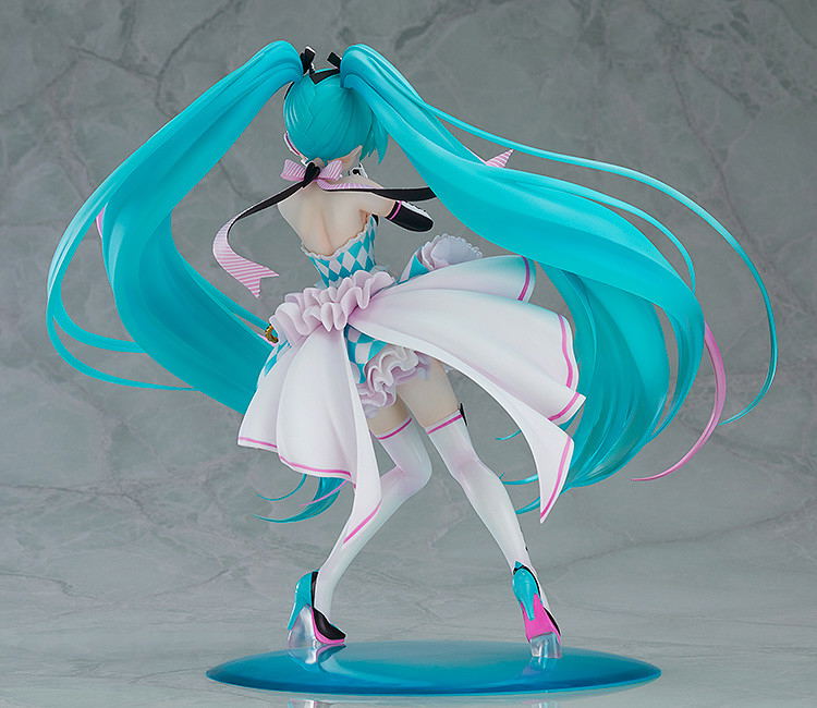 Hatsune Miku GT Project 1/8 Scale Pre-Painted Figure: Racing Miku 2019 Ver. feat. Annindoufu image 4