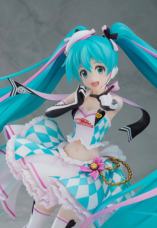 Hatsune Miku GT Project 1/8 Scale Pre-Painted Figure: Racing Miku 2019 Ver. feat. Annindoufu image 6