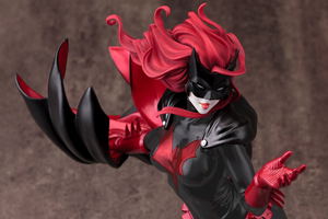 DC Comics Bishoujo DC Universe Batman 1/7 Scale Pre-Painted Figure: Batwoman 2nd Edition_