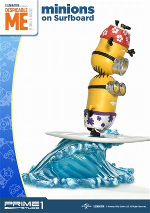 Despicable Me 2 Prime Collectible Figure: Minions on Surfboard