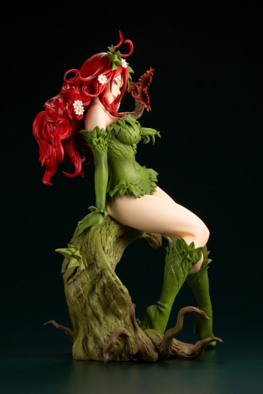 DC Comics Bishoujo DC Universe Batman 1/7 Scale Pre-Painted Figure: Poison Ivy Returns image 4