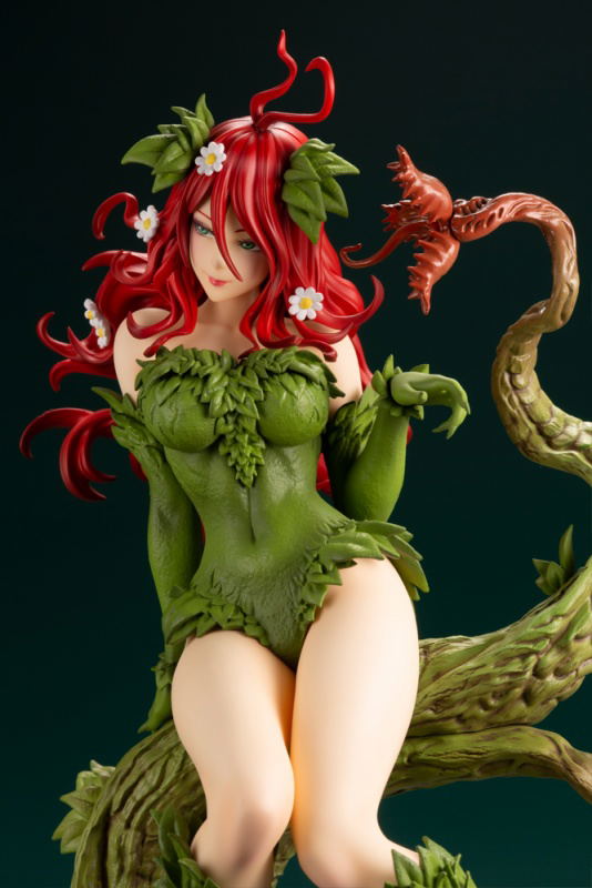 DC Comics Bishoujo DC Universe Batman 1/7 Scale Pre-Painted Figure: Poison Ivy Returns image 8