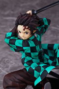 Kimetsu no Yaiba 1/8 Scale Pre-Painted Figure: Tanjiro Kamado Standard Ver. thumbnail 7