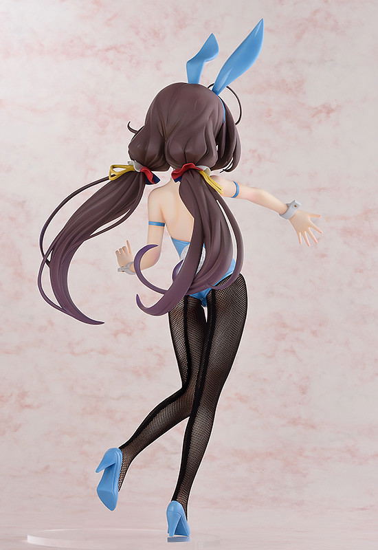 The Ryuo's Work is Never Done 1/4 Scale Pre-Painted Figure: Ai Hinatsuru Bunny Ver. image 6