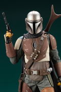ARTFX+ Star Wars The Mandalorian 1/10 Scale Pre-Painted Figure: Mandalorian (Re-run) thumbnail 10