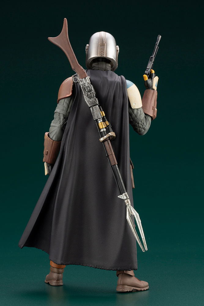 ARTFX+ Star Wars The Mandalorian 1/10 Scale Pre-Painted Figure: Mandalorian (Re-run) image 6