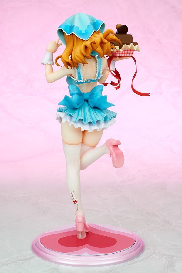 Girls und Panzer Dream Tech 1/7 Scale Pre-Painted Figure: Saori Takebe [Valentine Apron] image 5