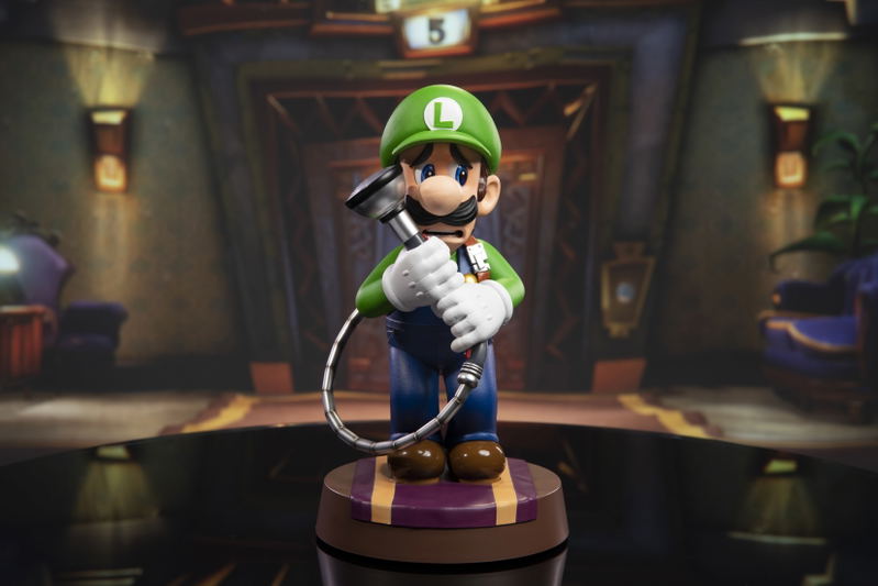 Luigi's Mansion 3 Painted Statue: Luigi [Standard Edition] image 2