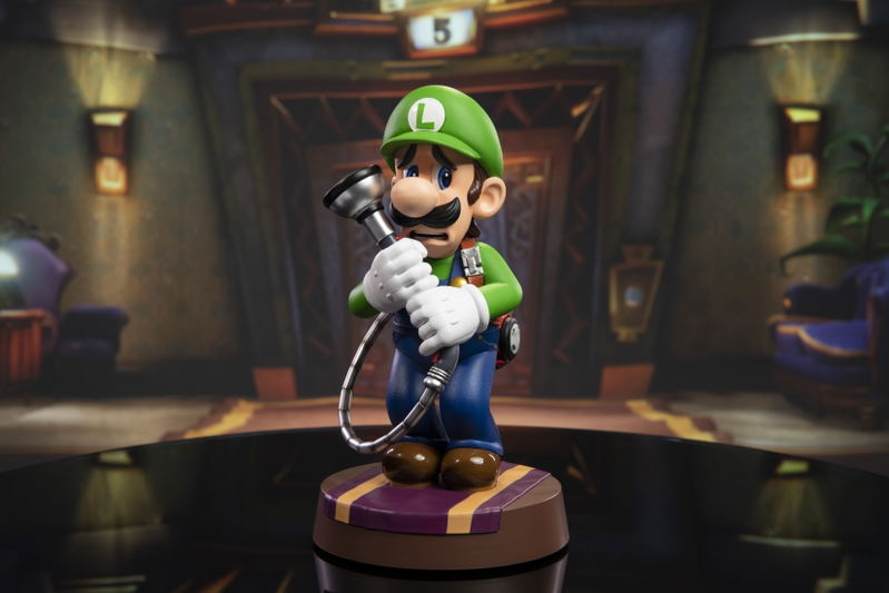 Luigi's Mansion 3 Painted Statue: Luigi [Standard Edition] image 3
