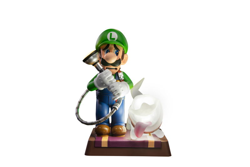 Luigi's Mansion 3 Statue: Luigi & Polterpup [Collector's Edition] image 1