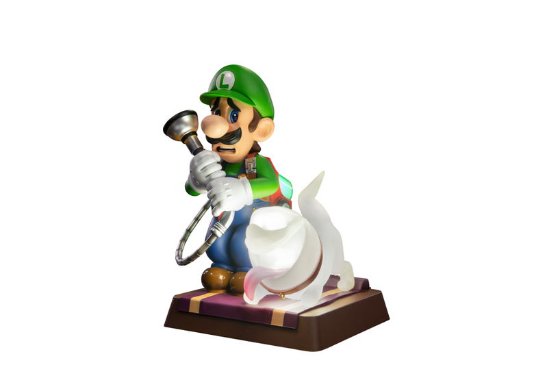Luigi's Mansion 3 Statue: Luigi & Polterpup [Collector's Edition] image 2