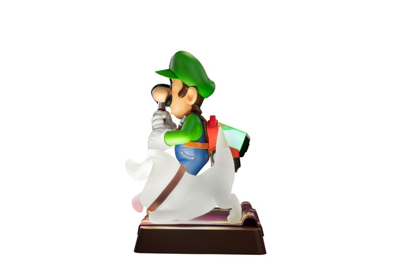 Luigi's Mansion 3 Statue: Luigi & Polterpup [Collector's Edition] image 3