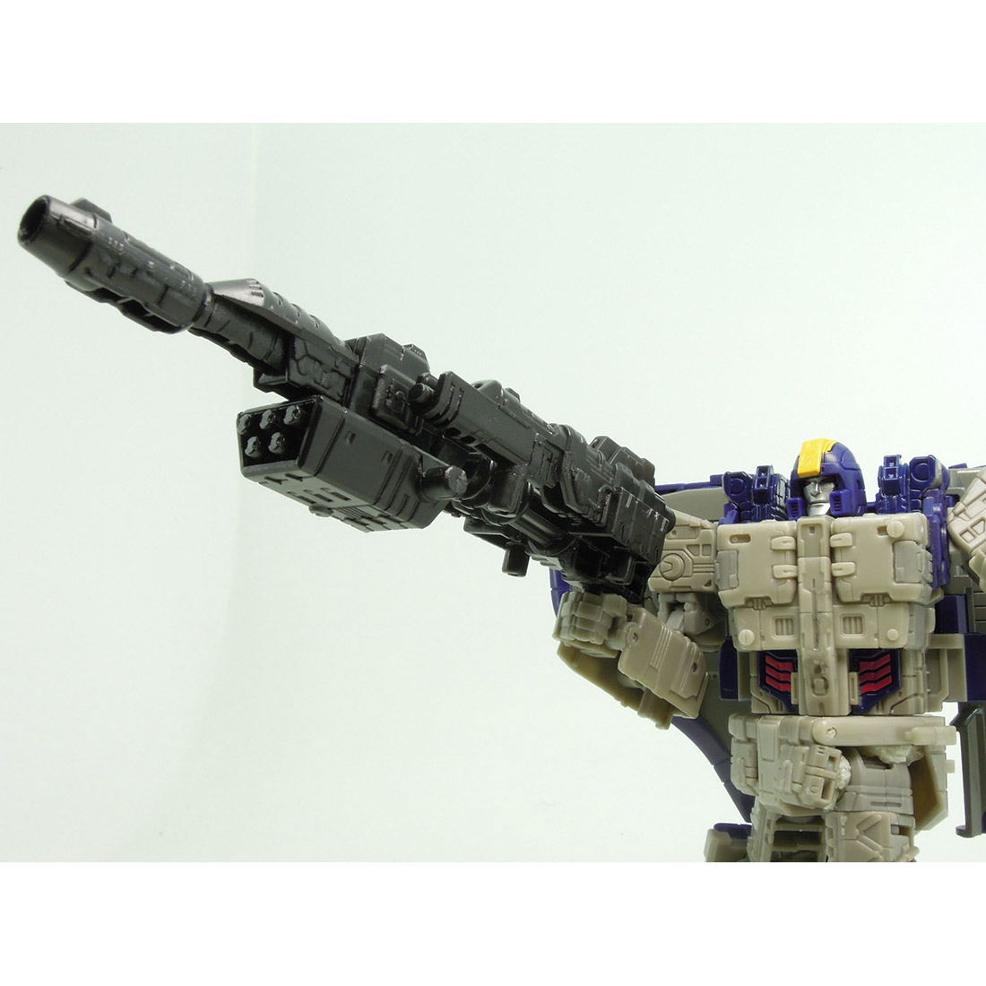 Transformers Siege Series: SG-47 Astrotrain
